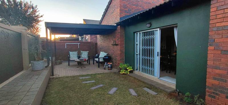 3 Bedroom Property for Sale in Pentagon Park Free State